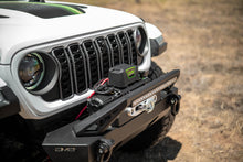 Load image into Gallery viewer, DV8 Xtract 12k Synthetic Rope Winch
