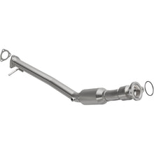 Load image into Gallery viewer, Magnaflow 07-09 Chevrolet Equinox 3.4L Direct Fit Converter
