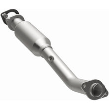 Load image into Gallery viewer, Magnaflow 05-06 Nissan Titan 5.6L Direct Fit Converter
