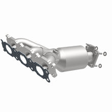 Load image into Gallery viewer, MagnaFlow Exhaust Products Catalytic Converter with Integrated Exhaust Manifold MagnaFlow Exhaust Products Catalytic Converter with Integrated Exhaust Manifold 22-174
