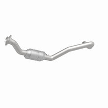 Load image into Gallery viewer, MagnaFlow Conv DF 04-05 Dodge RAM 1500 Pickup 3.7L (Inc 4WD 4.7L) D/S

