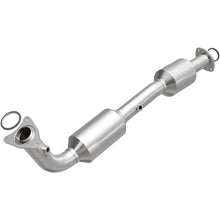 Load image into Gallery viewer, Magnaflow 07-18 Toyota Tundra 5.7L CARB Compliant Direct-Fit Catalytic Converter
