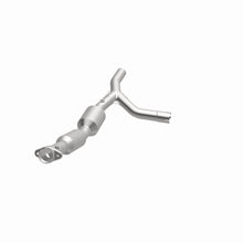 Load image into Gallery viewer, Magnaflow 2007 Ford E-150 4.6L Direct Fit Converter
