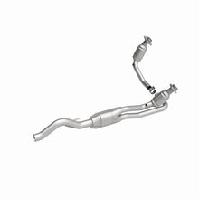 Load image into Gallery viewer, MagnaFlow Conv DF 00-03 Dodge Dakota 4.7L 4WD (49 State)
