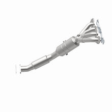 Load image into Gallery viewer, Magnaflow 08-10 Ford Focus 2.0L Direct Fit Converter
