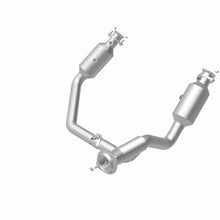 Load image into Gallery viewer, MagnaFlow 19-24 Ram 1500 5.7L OEM Grade Federal/EPA Compliant Direct-Fit Catalytic Converter
