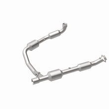 Load image into Gallery viewer, MagnaFlow Conv Direct Fit 05-06 Ford E-350 Super Duty 5.4L
