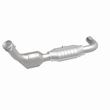 Load image into Gallery viewer, MagnaFlow Conv DF 99-00 Expedition 4.6 2WD DS
