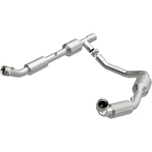 Load image into Gallery viewer, MagnaFlow Conv Direct Fit 05-06 Ford E-350 Super Duty 5.4L
