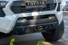Load image into Gallery viewer, DV8 Offroad DV8 Xtract Winch Fairlead | Closed System
