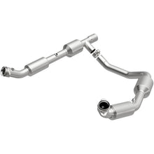 Load image into Gallery viewer, MagnaFlow Conv Direct Fit 05-06 Ford E-350 Super Duty 5.4L
