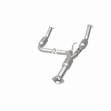 Load image into Gallery viewer, Magnaflow 12-14 Chevrolet Silverado 2500 HD 6.0L Direct Fit Converter
