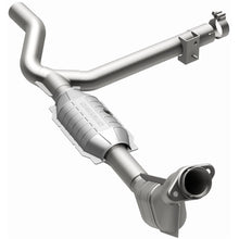 Load image into Gallery viewer, MagnaFlow Conv DF 99-00 F-150 4.2L V6 2WD P/
