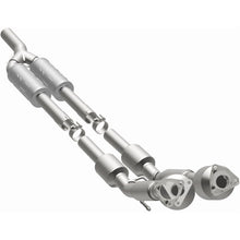 Load image into Gallery viewer, Magnaflow 12-13 Volkswagen Passat 3.6L Direct Fit Converter
