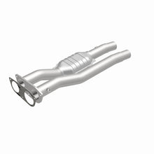 Load image into Gallery viewer, MagnaFlow Conv DF 96-97 7.4L 3500 Truck Rear
