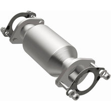 Load image into Gallery viewer, Magnaflow 2009 Hyundai Genesis 4.6L Direct Fit Converter
