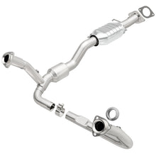 Load image into Gallery viewer, MagnaFlow Conv DF S10 Pickup 01-03 6 4.3L
