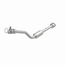 Load image into Gallery viewer, MagnaFlow Conv DF 01-04 Saturn L 2.2L
