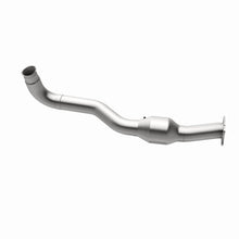 Load image into Gallery viewer, MagnaFlow Conv. DF 01-05 GM Silv/Sierra 6.6L
