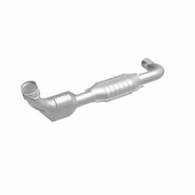 Load image into Gallery viewer, MagnaFlow Conv DF 01-02 Exped/F-150 5.4L D/S
