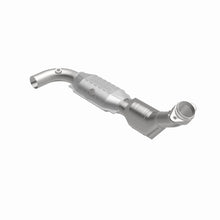 Load image into Gallery viewer, MagnaFlow Conv DF F150 Truck 97-98 V8 4.6L 2W
