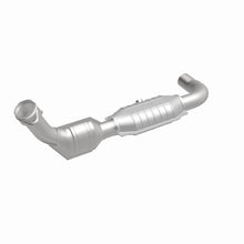 Load image into Gallery viewer, MagnaFlow Conv DF 99-00 Expedition 4.6 2WD DS
