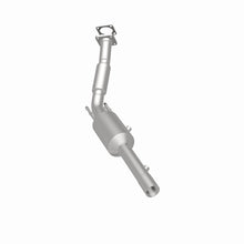 Load image into Gallery viewer, MagnaFlow California Grade CARB Compliant Converter Direct Fit 05-09 Volkswagen Jetta L5 2.5L
