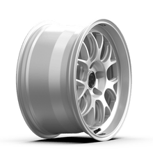 Load image into Gallery viewer, fifteen52 Wheels - Cast fifteen52 Apex RSR 18x9.5 5x120 22mm ET 72.56mm Center Bore Radiant Silver
