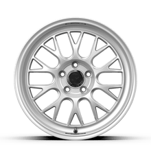 Load image into Gallery viewer, fifteen52 Wheels - Cast fifteen52 Holeshot RSR 18x8.5 5x112 42mm ET 57.1mm Center Bore Radiant Silver
