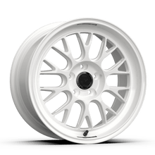 Load image into Gallery viewer, fifteen52 Wheels - Cast fifteen52 Holeshot RSR 18x9.5 5x114.3 38mm ET 73.1mm Center Bore Rally White
