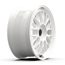 Load image into Gallery viewer, fifteen52 Wheels - Cast fifteen52 Holeshot RSR 19x9.5 5x114.3 38mm ET 73.1mm Center Bore Rally White

