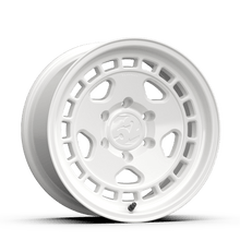 Load image into Gallery viewer, fifteen52 Wheels - Cast fifteen52 Turbomac HD Classic 17x8.5 / 5x127 BP / 0 ET / 71.5mm CB / 4.75in BS / Classic White Wheel
