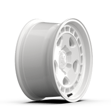 Load image into Gallery viewer, fifteen52 Wheels - Cast fifteen52 Turbomac HD Classic 17x8.5 / 5x150 BP / 0ET / 110.3mm CB / 4.75in BS / Classic White Wheel
