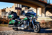 Load image into Gallery viewer, Kuryakyn KUR7677 Kuryakyn Coolant Pump Cover 14-16 Touring Models Chrome
