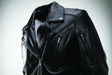 Load image into Gallery viewer, Kuryakyn KUR094369 Kuryakyn Leather By River Road Ironclad Classic Leather Jacket Black - Small
