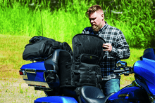 Load image into Gallery viewer, Kuryakyn KUR5286 Kuryakyn Momentum Wanderer Seat Bag
