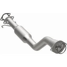 Load image into Gallery viewer, Magnaflow Catalytic Converter Direct Fit Magnaflow 04-05 Chevrolet Impala 3.8L Direct Fit Converter
