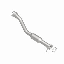 Load image into Gallery viewer, Magnaflow Catalytic Converter Direct Fit Magnaflow 04-05 Chevrolet Impala 3.8L Direct Fit Converter
