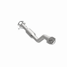 Load image into Gallery viewer, Magnaflow Catalytic Converter Direct Fit Magnaflow 04-05 Chevrolet Impala 3.8L Direct Fit Converter
