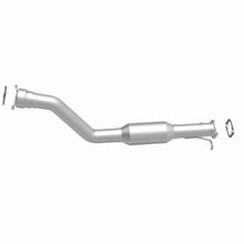 Load image into Gallery viewer, Magnaflow Catalytic Converter Direct Fit Magnaflow 04-05 Chevrolet Impala 3.8L Direct Fit Converter
