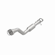 Load image into Gallery viewer, Magnaflow Catalytic Converter Direct Fit Magnaflow 04-05 Chevrolet Impala 3.8L Direct Fit Converter
