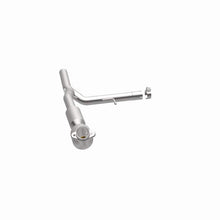 Load image into Gallery viewer, Magnaflow Catalytic Converter Direct Fit Magnaflow 04-05 Ford F-150 5.4L Direct Fit Converter
