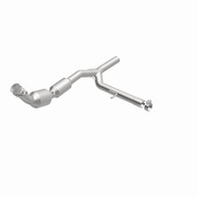 Load image into Gallery viewer, Magnaflow Catalytic Converter Direct Fit Magnaflow 04-05 Ford F-150 5.4L Direct Fit Converter

