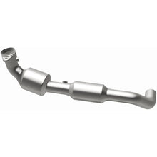 Load image into Gallery viewer, Magnaflow Catalytic Converter Direct Fit Magnaflow 04-05 Ford F-150 5.4L Direct Fit Converter
