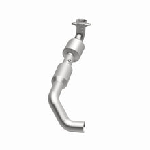 Load image into Gallery viewer, Magnaflow Catalytic Converter Direct Fit Magnaflow 04-05 Ford F-150 5.4L Direct Fit Converter
