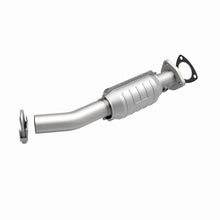 Load image into Gallery viewer, Magnaflow Catalytic Converter Direct Fit Magnaflow 04-05 Suzuki Forenza 2.0L Direct Fit Converter
