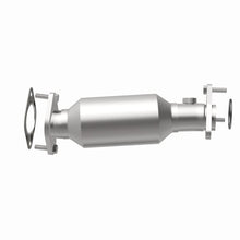 Load image into Gallery viewer, Magnaflow Catalytic Converter Direct Fit Magnaflow 05-06 Nissan Pathfinder 4.0L Direct Fit Converter
