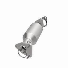 Load image into Gallery viewer, Magnaflow Catalytic Converter Direct Fit Magnaflow 05-06 Nissan Pathfinder 4.0L Direct Fit Converter
