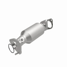 Load image into Gallery viewer, Magnaflow Catalytic Converter Direct Fit Magnaflow 05-06 Nissan Pathfinder 4.0L Direct Fit Converter
