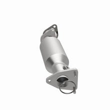 Load image into Gallery viewer, Magnaflow Catalytic Converter Direct Fit Magnaflow 05-06 Nissan Pathfinder 4.0L Direct Fit Converter
